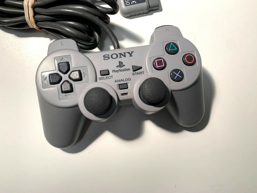 falsk pris Andre steder Sony Playstation 1 PS1 Console with Cables & Original Controller Teste –  The Game Island